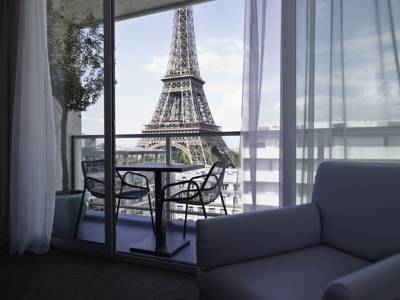 تور فرانسه هتل پولمن پاریس - آژانس مسافرتی و هواپیمایی آفتاب ساحل آبی